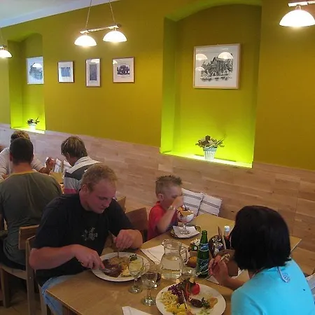 Ξενοδοχείο Hotel Star 1,2 3*